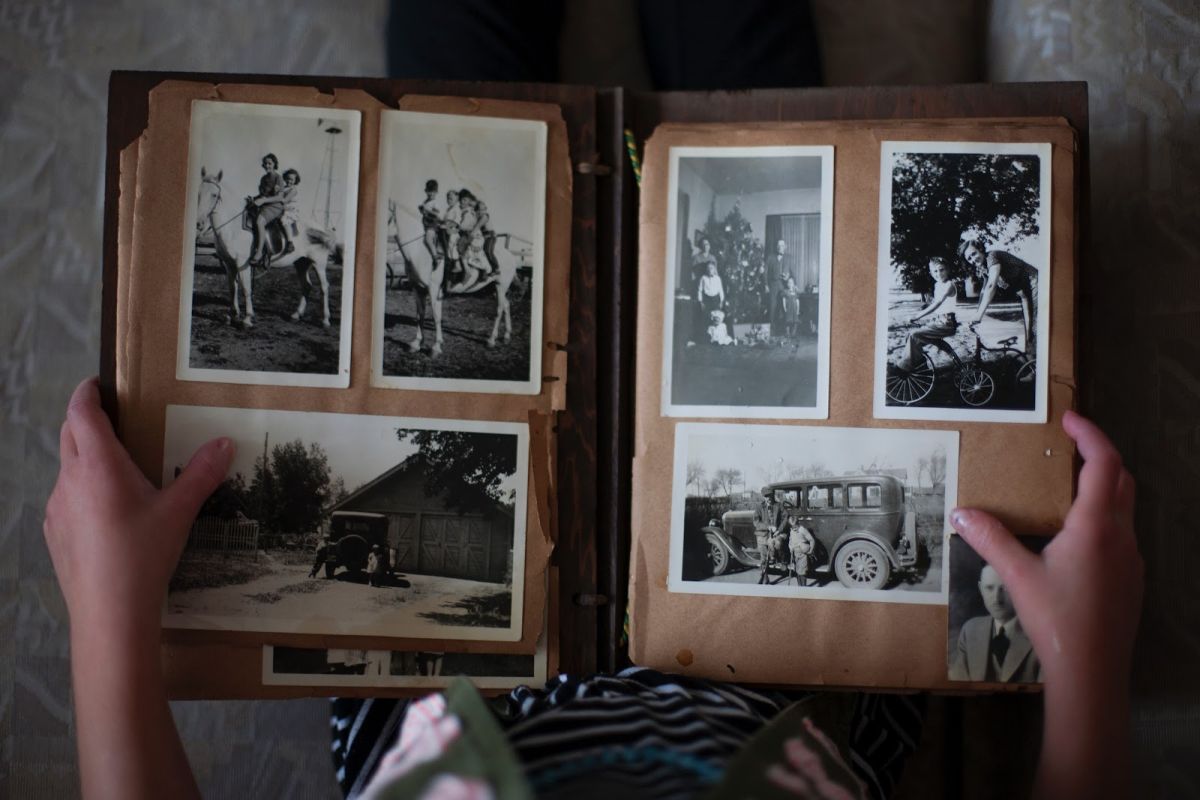 5 Awesome Tools for Restoring Your Old Photos