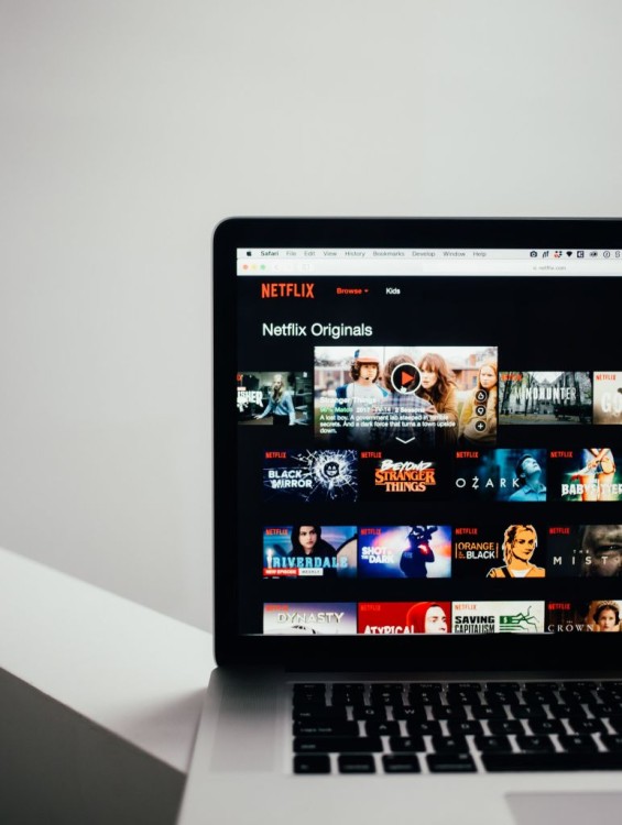 20 Best Free Movie Websites For Streaming and Downloads